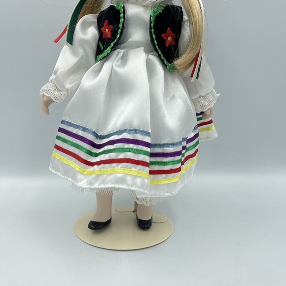 Royalton Porcelain Doll 1998 Wanda Storybook Doll Hand Painted Poland 10 Inches - Picture 13 of 16